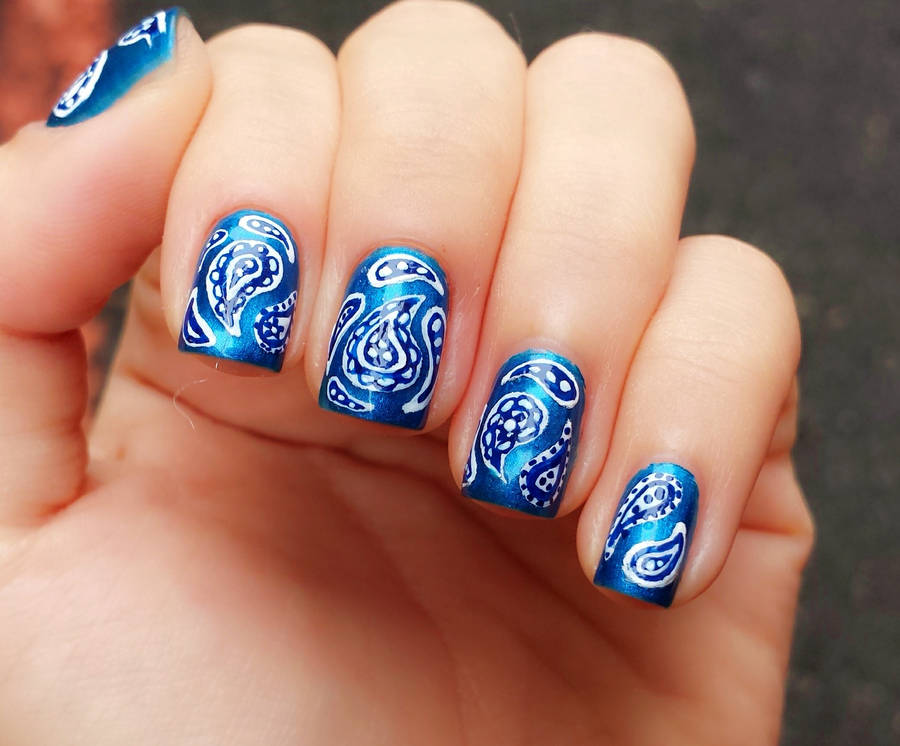 Vintage Wallpaper inspired nail art by Pinkflyingcow