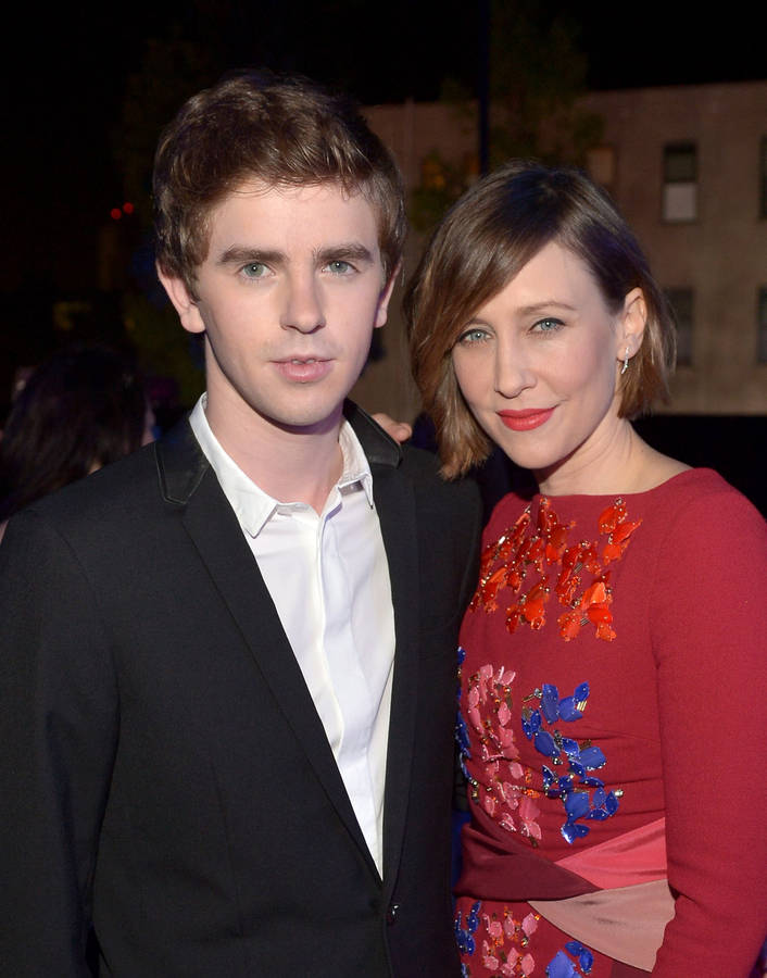 Classy Freddie Highmore And Vera Farmiga Wallpaper