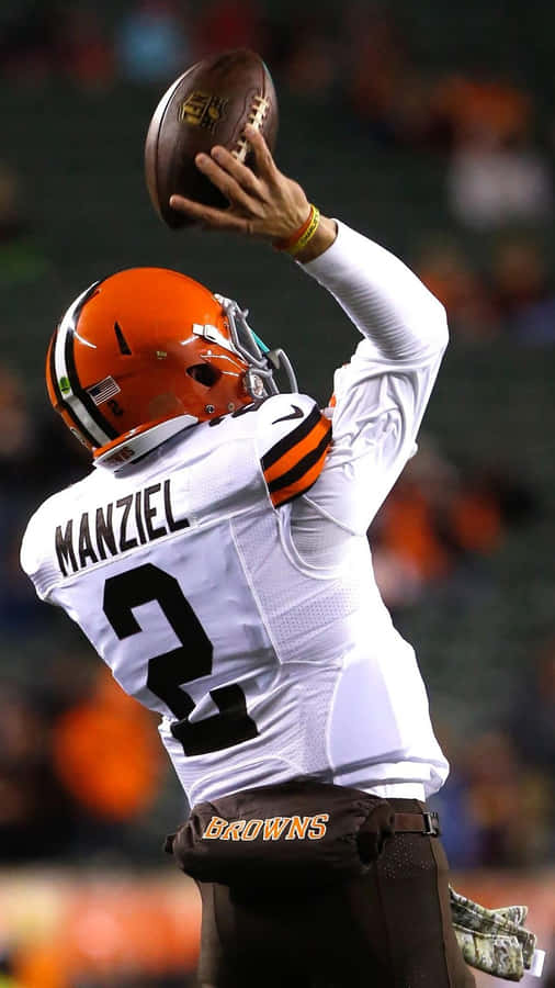 Cleveland Browns Quarterback Action Shot Wallpaper