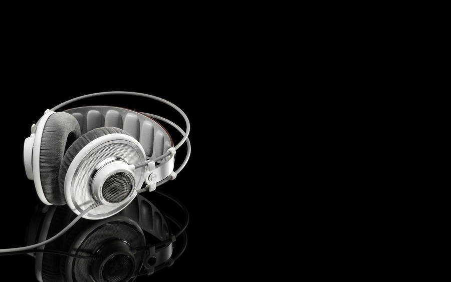 Cool Black And White Headset Wallpaper
