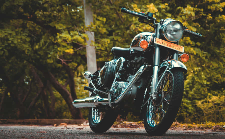 Cruise The City Streets In Style On An Hd Motorcycle Wallpaper