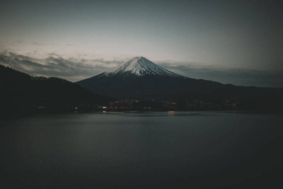 Dark Aesthetic Mount Fuji Wallpaper