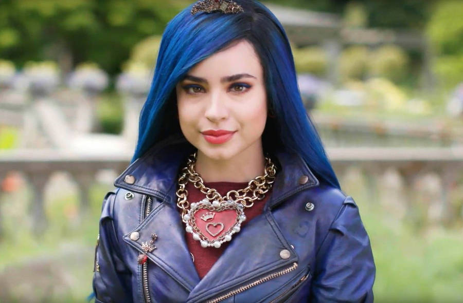 Download free Evie Blue Hair Descendants Wallpaper - MrWallpaper.com