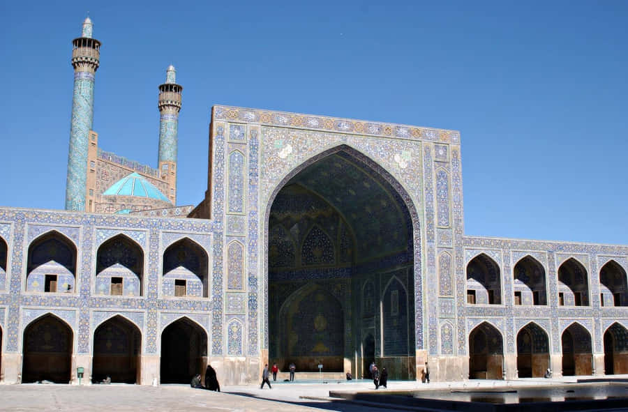 Front Portion Of Shah Mosque Wallpaper