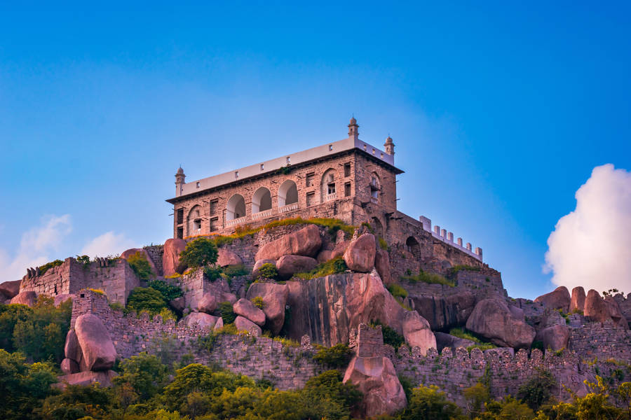 File:Golconda Fort 015 - Baradari.jpg - Wikimedia Commons