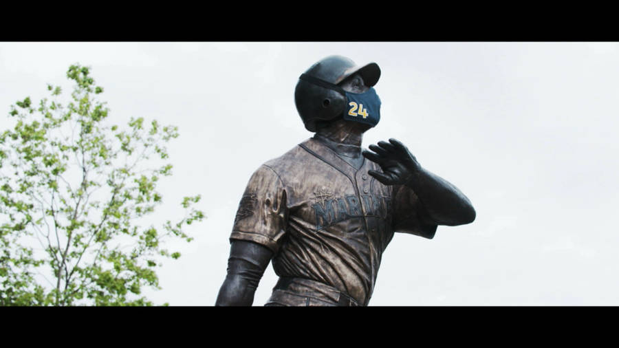 Download Free Ken Griffey Jr Bronze Statue Wallpaper