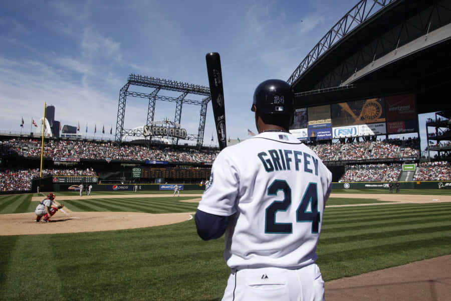 Ken Griffey Jr. Takes Power Swing In Batting Practice. Wallpaper