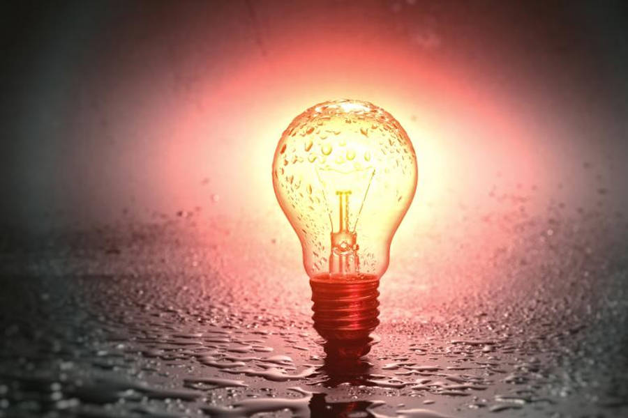 Light Bulb Simple Phone Wallpaper