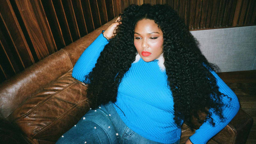 Legend Collection - Wallpaper Lizzo