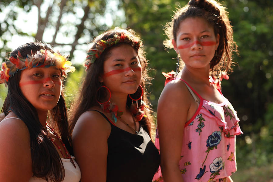 Download free Native Women Of The Amazon Jungle Wallpaper - MrWallpaper.com