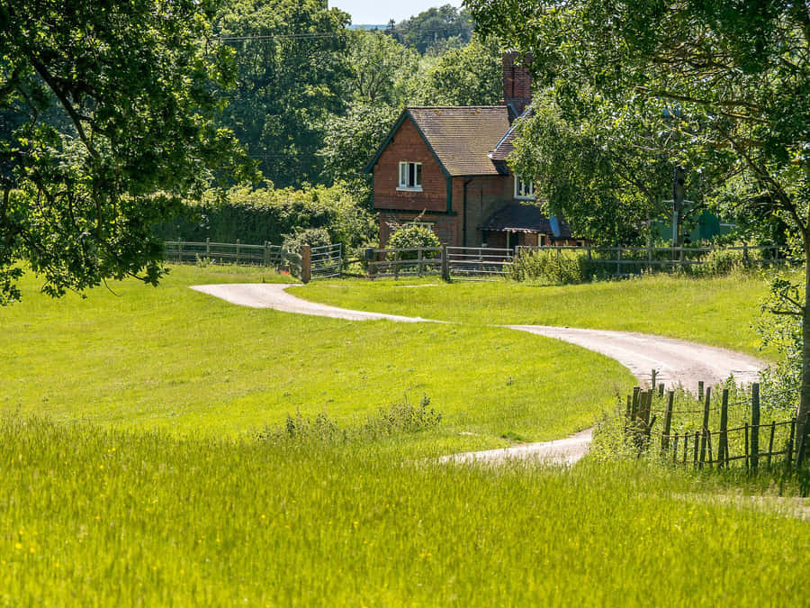 Path Leading To A Farmhouse Desktop Wallpaper