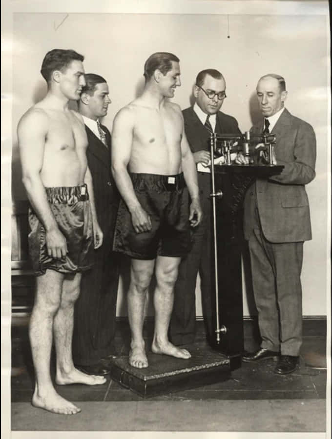 Pete Latzo's Weigh-in Wallpaper