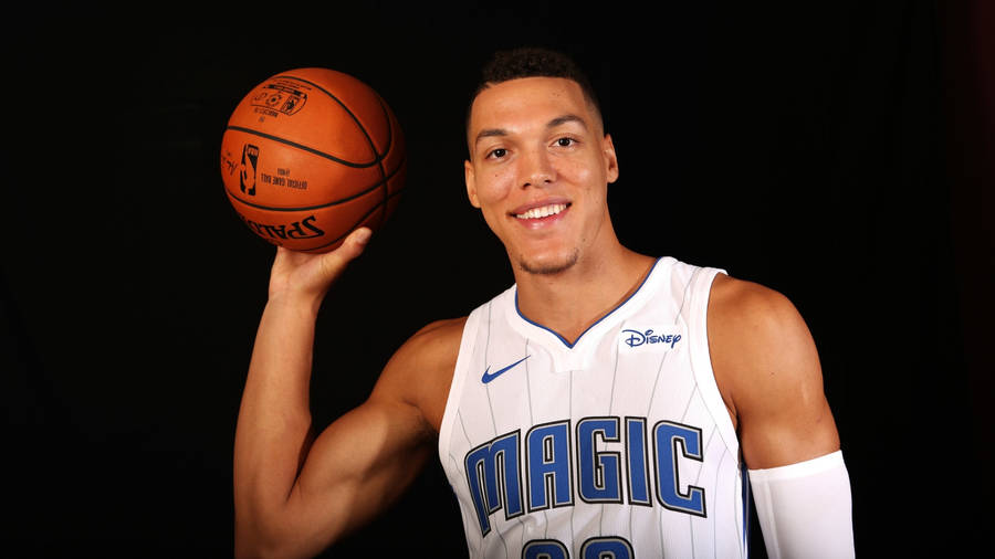 Download free Aaron Gordon Double Clutch Dunk Wallpaper - MrWallpaper.com