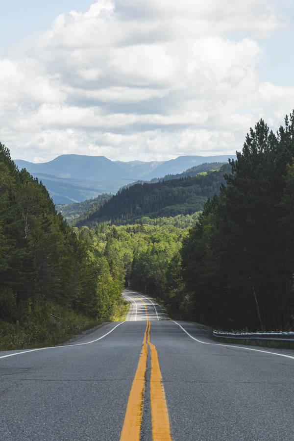 Road On Mountain Hill Wallpaper