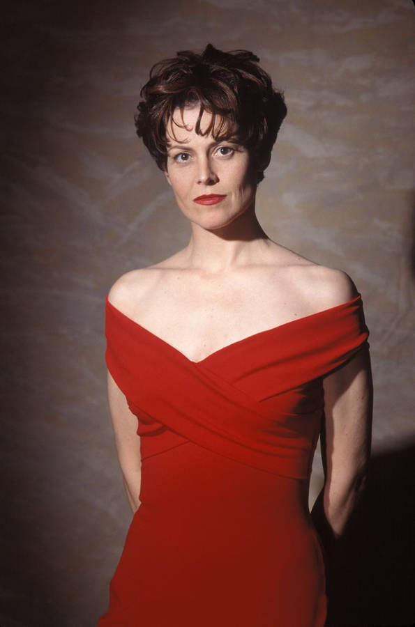 Download free Sigourney Weaver Daring Red Dress Wallpaper - MrWallpaper.com