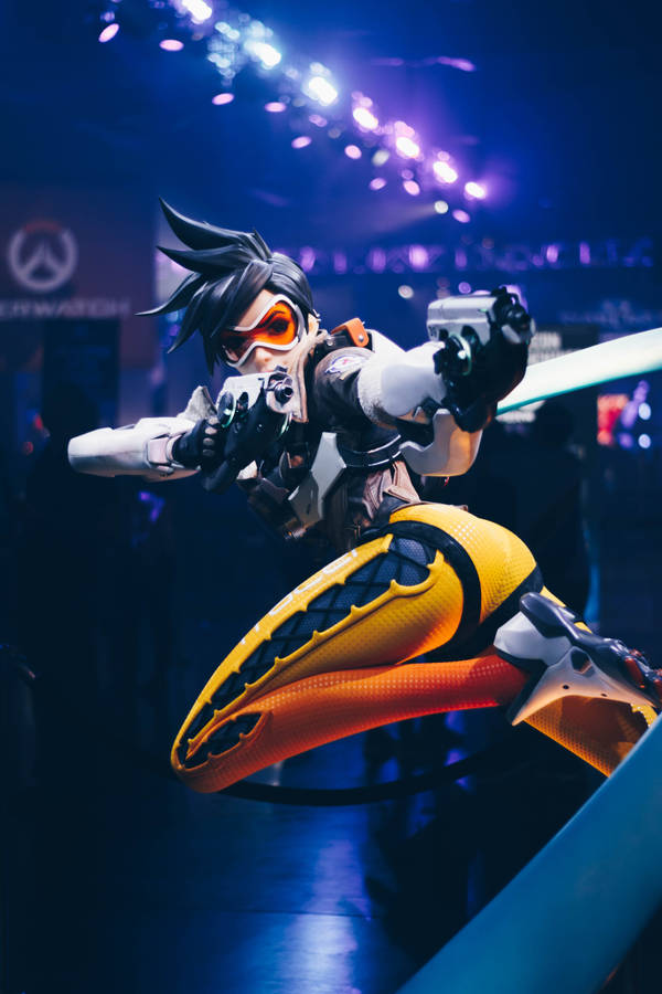 Tracer of video game Overwatch wallpaper