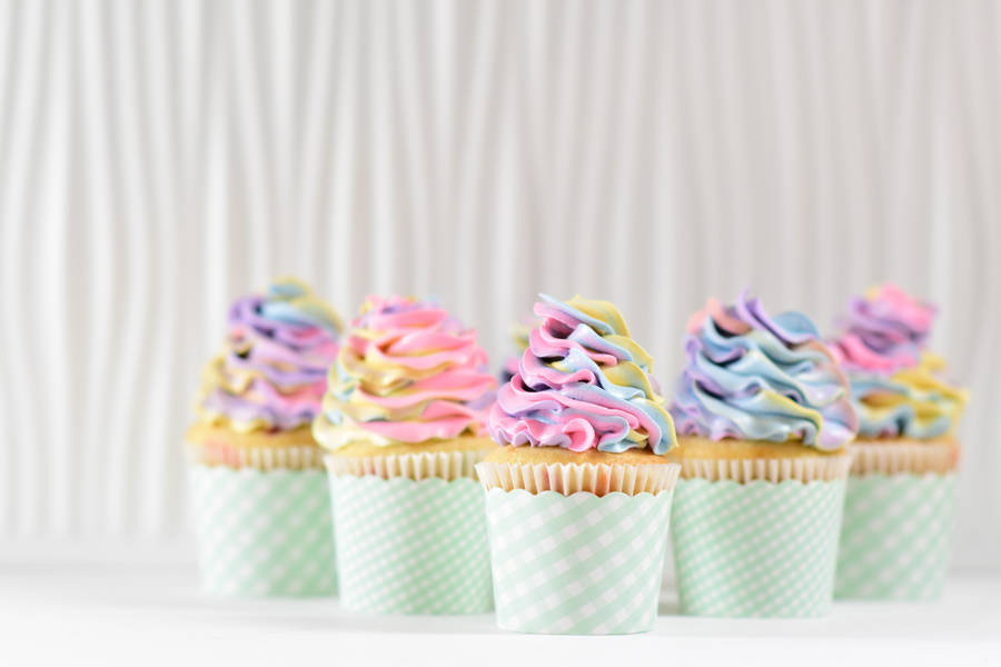 Cupcake Device Wallpaper - Danielle Verderame Marketing Agency