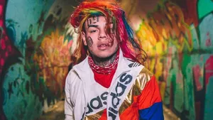 6ix9ine In A Tunnel Wallpaper