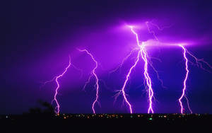 A Brilliant And Majestic Display Of Aesthetic Lightning. Wallpaper