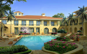 A Luxurious Pool Side House Wallpaper