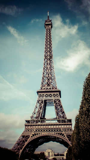 A Romantic Stroll In Paris Wallpaper