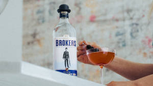 A Sophisticated Brokers Gin Manhattan Cocktail Wallpaper