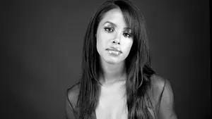 Aaliyah Dancing In The Spotlight Wallpaper