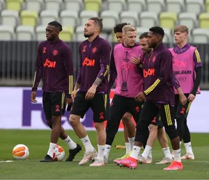 Aaron Wan-bissaka Purple Wallpaper