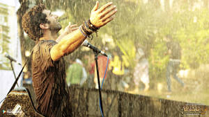 Aashiqui 2 Rahul Jaykar Embracing Rain Wallpaper
