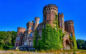 Abandoned Castle In North America Wallpaper