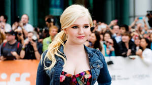 Abigail Breslin Toronto International Film Festival Wallpaper