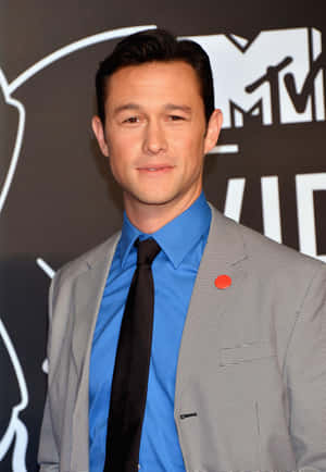 Actor Joseph Gordon-levitt Looking Cool And Casual Wallpaper