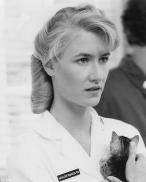 Actress Laura Dern As Kathleen Robinson Wallpaper