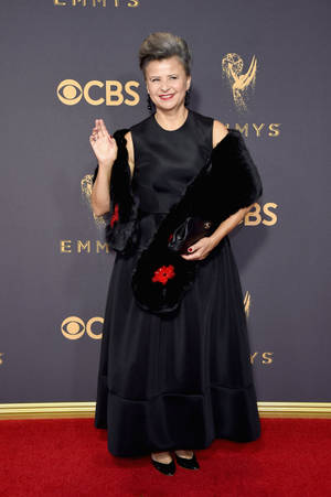 Actress Tracey Ullman In Cbs Award Wallpaper