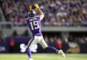 Adam Thielen Nfl Career Wallpaper