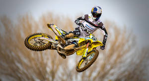 Adrenaline Rush - Fox Dirt Bike Wallpaper