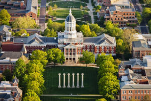 Aerial View Of Jesse Hall At Missouri University Of Science And Technology Wallpaper