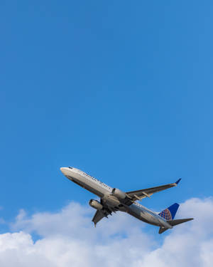 Aeroplane Cloudy Blue Sky Wallpaper