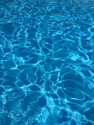 Aesthetic Blue Clear Pool Wallpaper