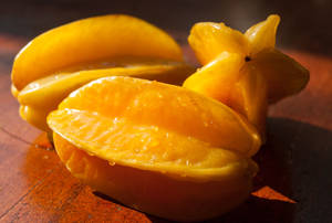 Aesthetic Golden Carambola Image Wallpaper