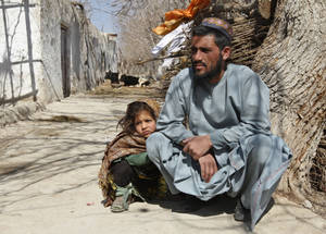 Afghanistan Father And Daughter Wallpaper
