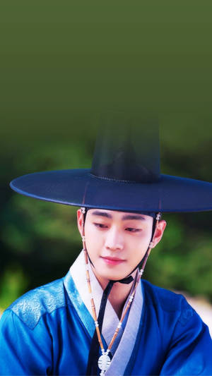 Ahn Hyo Seop In Bright Hanbok Wallpaper