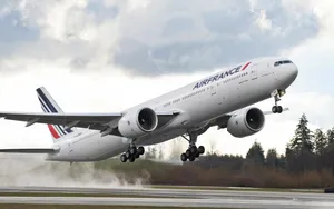 Air France Boeing 777 Plane Flying From Runway Wallpaper
