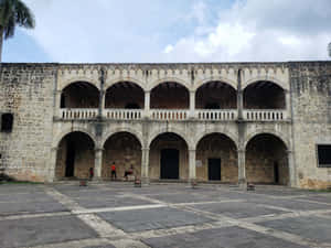 Alcazar De Colon Arches Wallpaper
