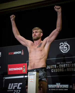 Alexander Gustafsson Hands Up Weigh In Wallpaper