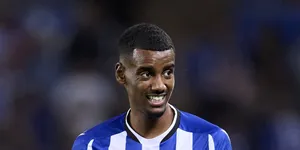 Alexander Isak Face Up Close Wallpaper