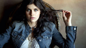 Alexandra Daddario 4k Playing With Hair Wallpaper