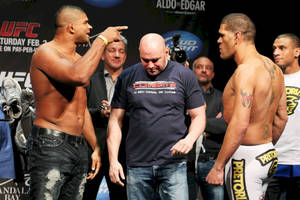 Alistair Overeem Bigfoot Silva Face-off Wallpaper