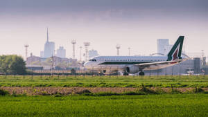 Alitalia Grass Field Wallpaper