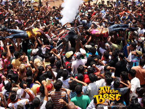 All The Best Movie Crowdsurfing Wallpaper